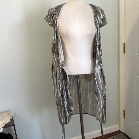 NWT Banana Republic Wrap Cream Black Abstract Print Midi Dress XS Petite - Picture 6 of 10